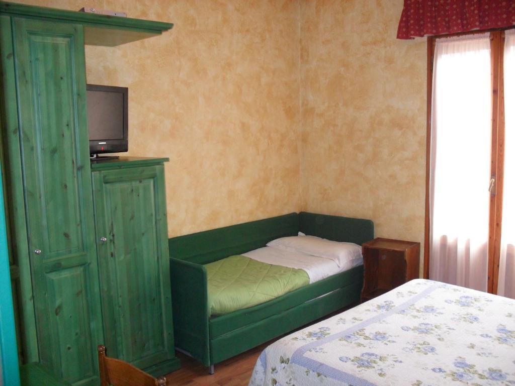 Hotel Bristol Fiumalbo Oda fotoğraf